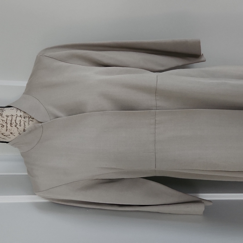 Eileen Fisher 100% silk light weight long coat PERFECT FOR FALL OR SPRING - Picture 2 of 12